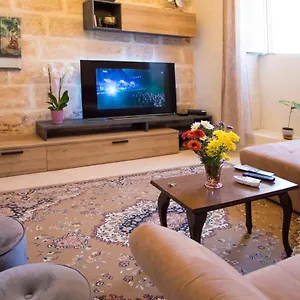  Holiday home Tal-karmnu Entire House With Private Heated Pool And Jacuzzi